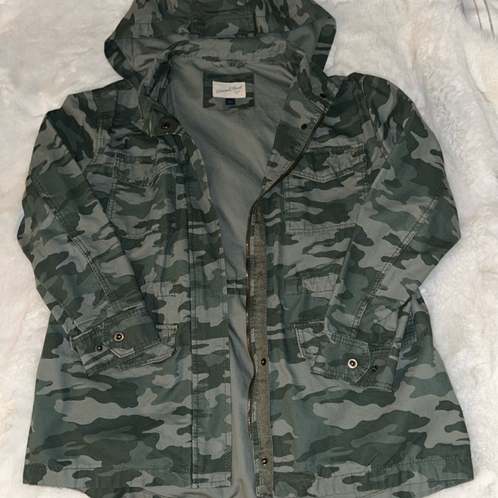 Women’s camo jacket